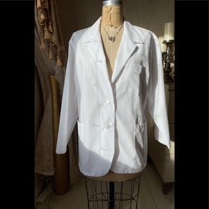 Lab coat size L, white